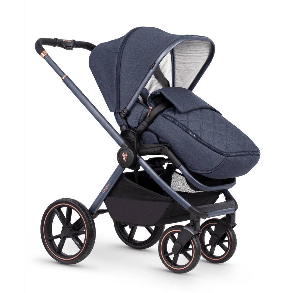 Navy clearance venicci pram