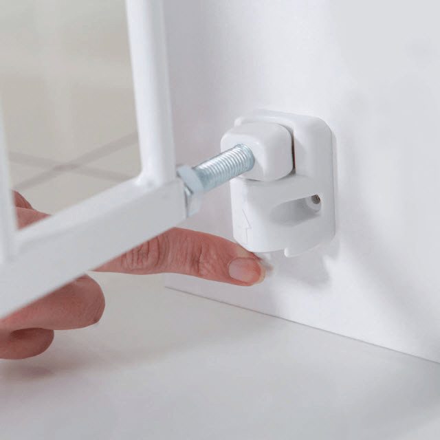 Munchkin safety gate plug hot sale set